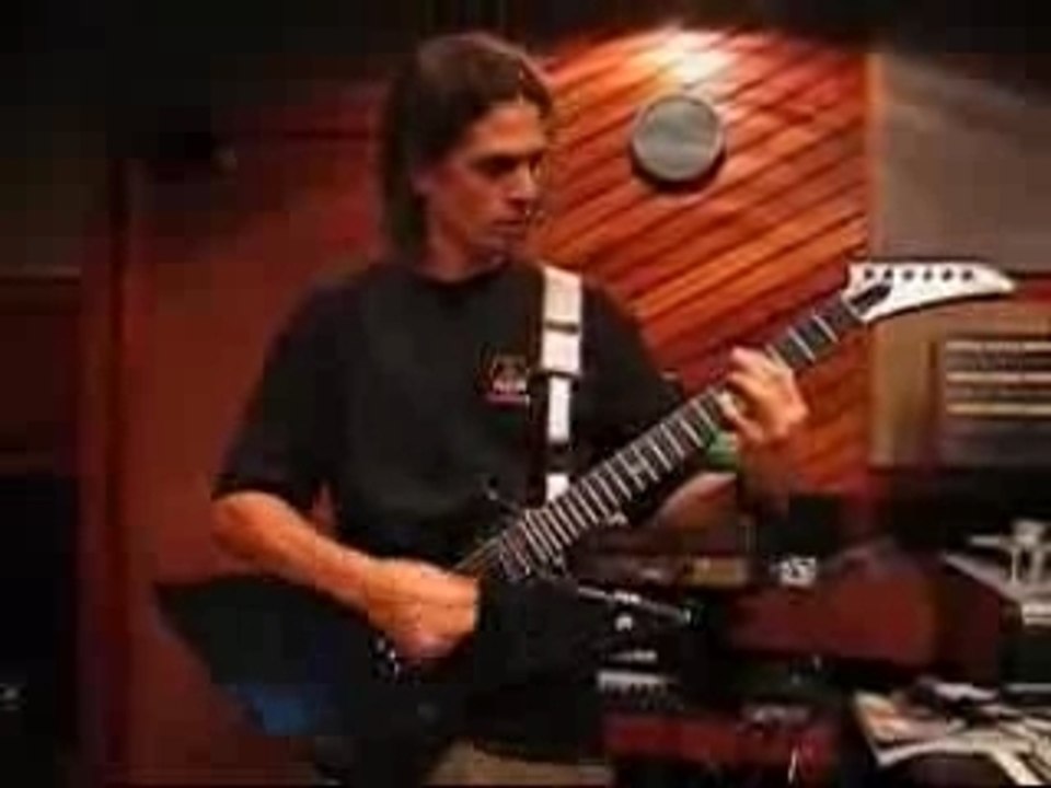 Kiko Loureiro - Waiting Silence Riff - HQ