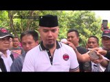 Kegiatan Ahmad Dhani Memotong Hewan Kurban di Bekasi