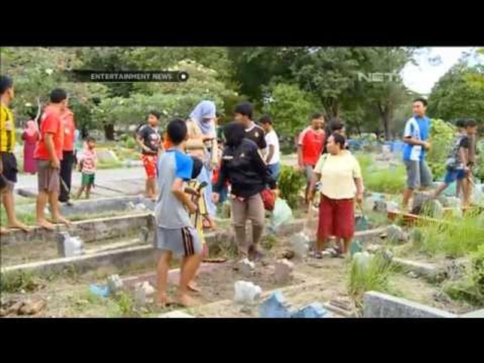 Jupe Ziarah ke Makam Ayah