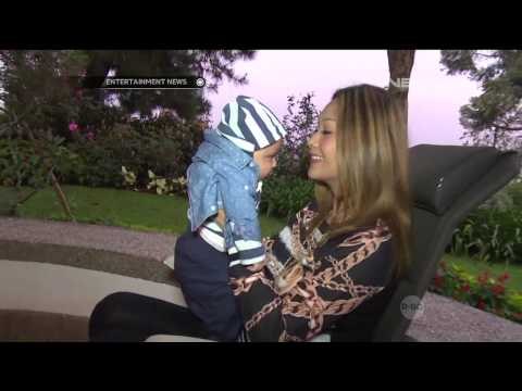 Indah Kalalo Trauma Melahirkan Secara Normal