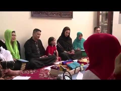 Ferry Maryadi Batasi Anak Bermain Gadget