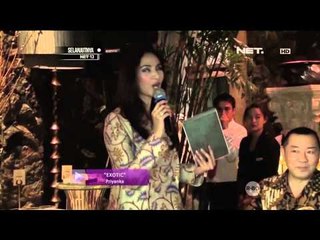 Selebriti yang menyukai kain tradisional Indonesia