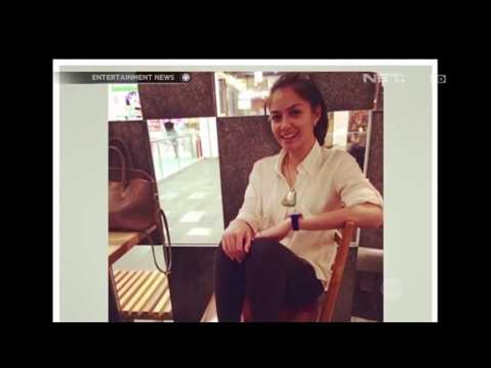 Realina S Temat selesaikan syuting filmnya