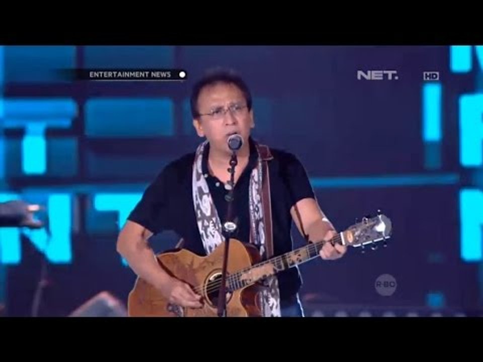 Penyanyi yang semakin tua semakin kece