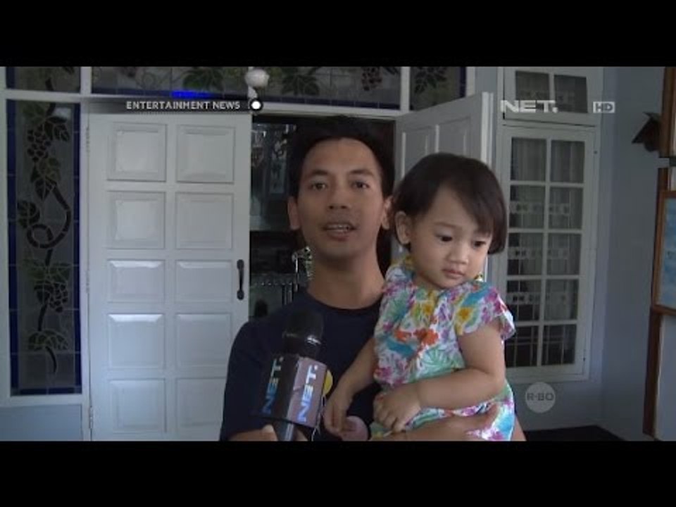 Persiapan baju lebaran Rian D'Masiv dan keluarga