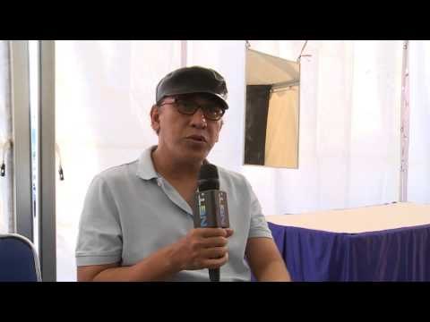 Kegiatan penyerahan simbolis dari OI untuk Iwan Fals