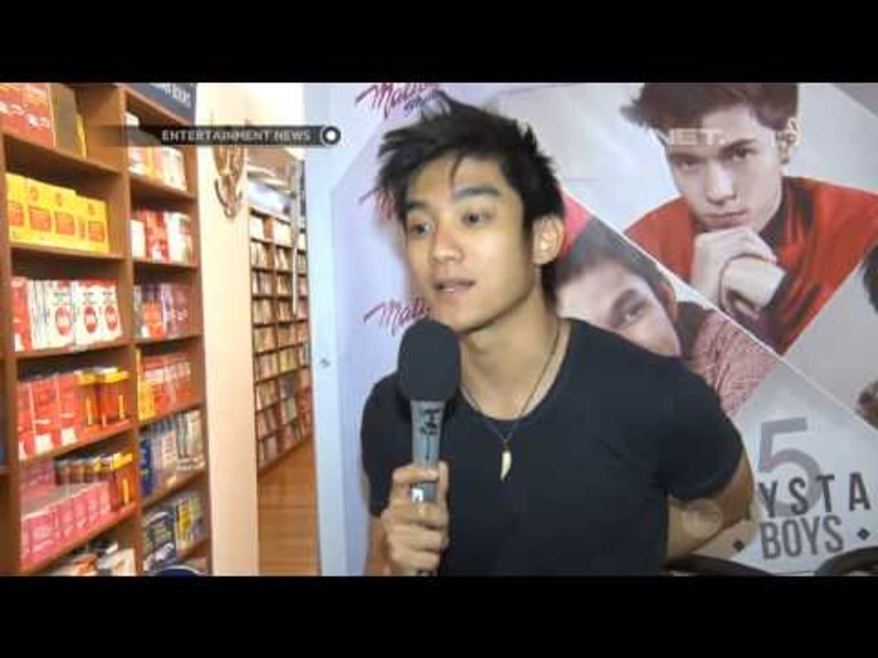 Boy William launching picture book