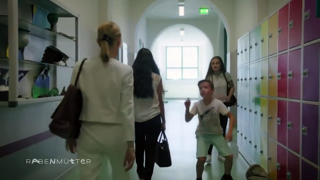 Die Stützen unserer Gesellschaft | Rabenmütter | SAT.1