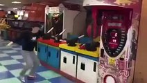 Arcade Punch Machine with tatsumaki senpuu kyaku