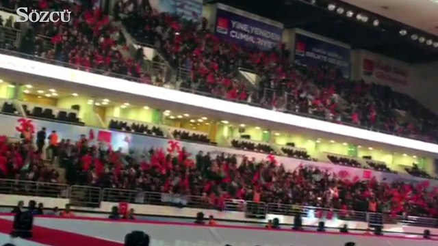 CHP kurultayında hep bir ağızdan 10. Yıl marşı söylendi