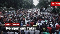 Polisi Bubarkan Aksi Demo Pengemudi Taksi