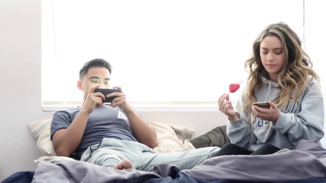 IGNORING MY GIRLFRIEND PRANK - Jasmine & Edgar