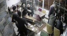 Polis, Kokoreççide Garsonu Tokatladı, İş Yeri Sahibine Tabanca Doğrulttu