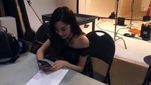tiffany hwang (티파니)  watching SNL Parody of her '1st Look' Magazine Photoshoot