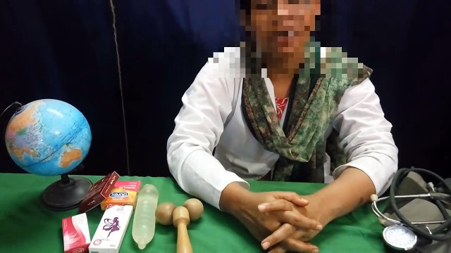 প্রেমিকার সেক্স ভিডিও ইন্টারনেটে ফাঁস করার হুমকি !! বয়ফ্রেন্ডের কাছে নগ্ন ও গোপন ভিডিও এখন কি করবো !