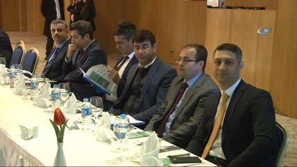 Vali Güzeloğlu, Eğitim Değerlendirme Toplantısına Katıldı