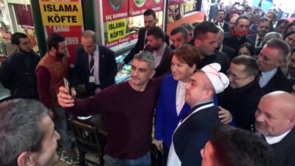 Akşener memleketinde esnafı ziyaret etti