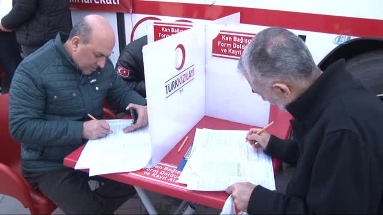 Elazığlı Vatandaşlardan Afrin'deki Askerler İçin Kan Bağışı