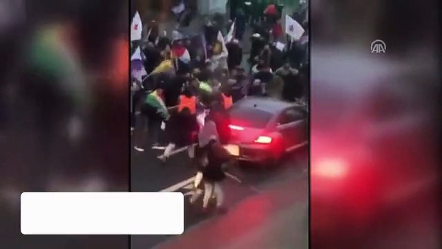 Terör örgütü PYD/PKK yandaşları Almanya�da Türk vatandaşının aracına saldırdı