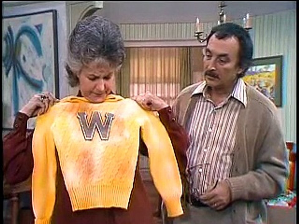 S01E11 "Maude's Reunion"