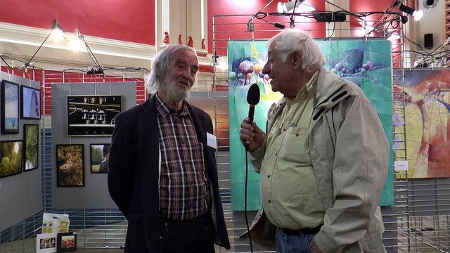 LES ARTISTES LOCAUX S;EXPOSENT