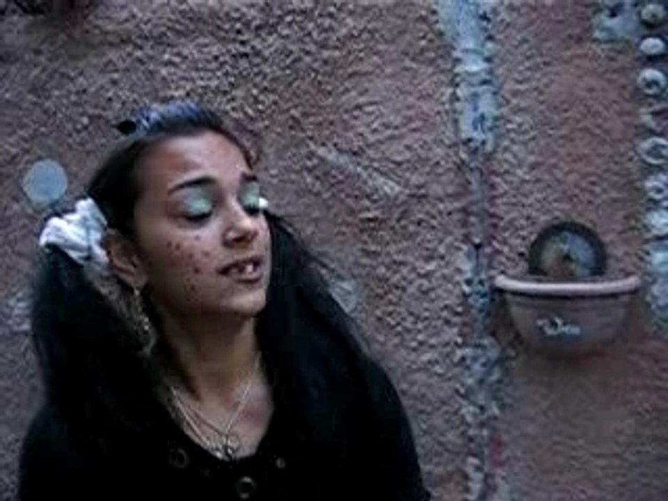 LA CHANTEUSE RATER