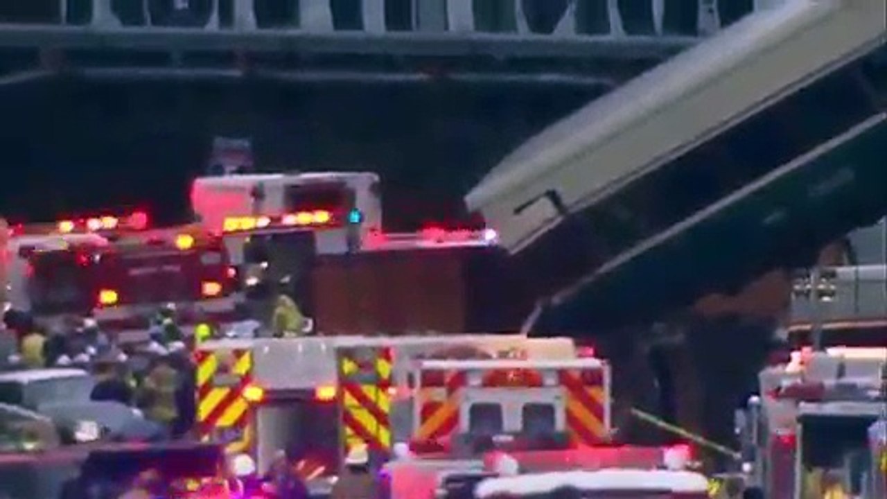Así quedó el tren que descarriló en Washington
