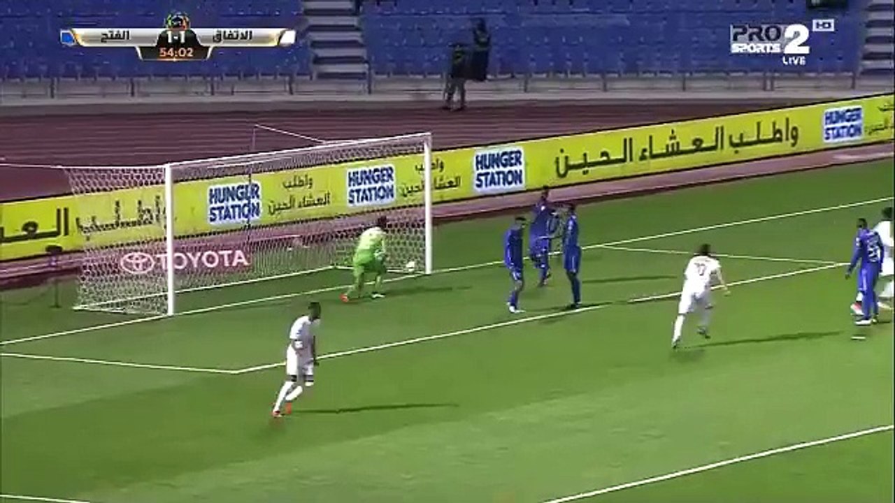 أحمد الشيخ يسجل أول أهدافه مع الاتفاق أمام الفتح بالدورى السعودى