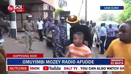 Jose Chameleone akabye amaziga - Uganda effiiriddwa Moze radio muganda wa bangi, kitalo nyo ddala