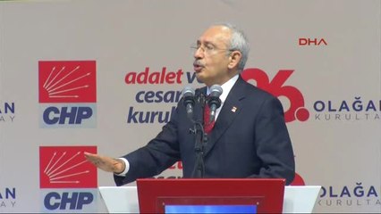 Скачать видео: CHP Kurultayı'nda Kılıçdaroğlu 790 Oy ile Yeniden Genel Başkan Seçildi