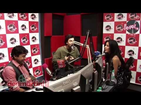 WATCH || Ranbir Kapoor sings Katrina Kaif's superhit song, Saans from Jab Tak H