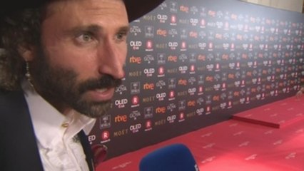 Leiva reivindica la música en directo tras recoger su Goya por "La llamada"