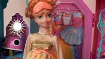 Barbie Dance Club - Elsa and Anna go to Barbies Gym To Workout - Stories with Toys and Dolls