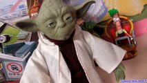 Boneco Yoda de Guerra nas Estrelas do Filme Star Wars Completo em Portugues Brasil