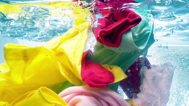 Không cần thuốc tẩy, những mẹo sau sẽ giúp quần áo sạch như mới