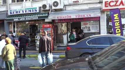 Fiyatta anlaşamadığı emlakçıya tüfekle saldıran şahıs kamerada