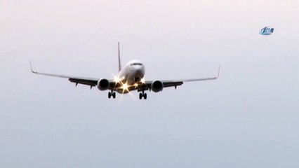 İstanbul’da Etkili Olan Lodos, Uçaklara Zor Anlar Yaşatıyor