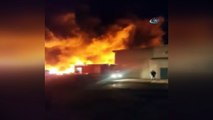 Sakarya’da lastik geri dönüşüm fabrikası alev alev yandı