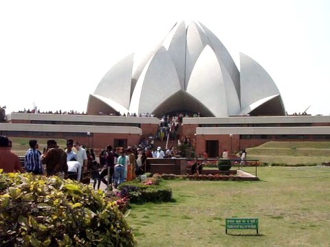BAHAI TEMPLE (Lotus Temple) - Delhi - India
