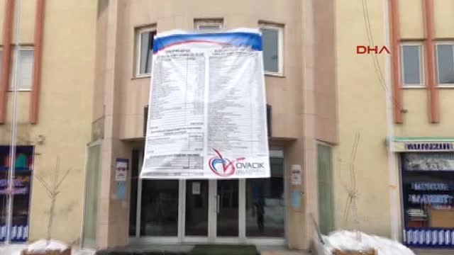 Tunceli-Komünist Başkan, Belediyenin Gelir-Gider Tablosunu Yine Afişle Duyurdu