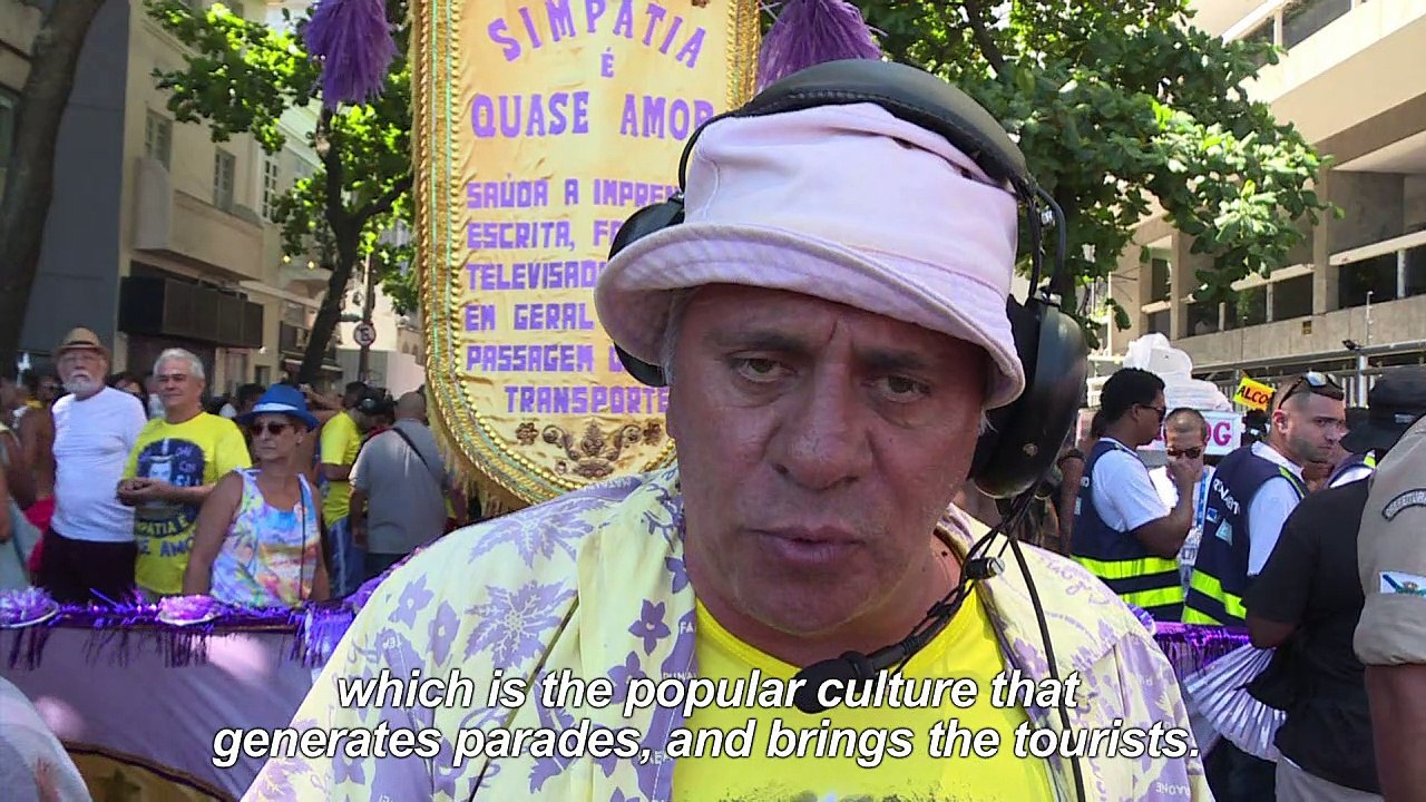 Colourful criticism for mayor at Rio de Janeiro street party