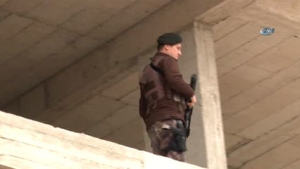 Başbakan Yıldırım'ı Reyhanlı'da Görenler Balkonlara Koştu