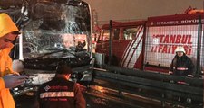 Son Dakika! Haramidere Metrobüs Durağında Kaza: 22 Yaralı