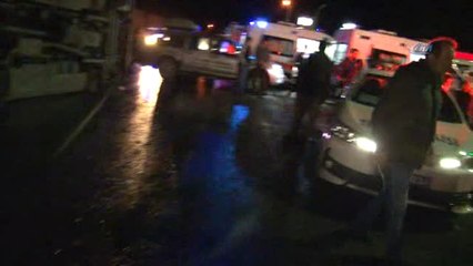 Yolcu Midibüsü Devrildi: 1 Ölü, 16 Yaralı