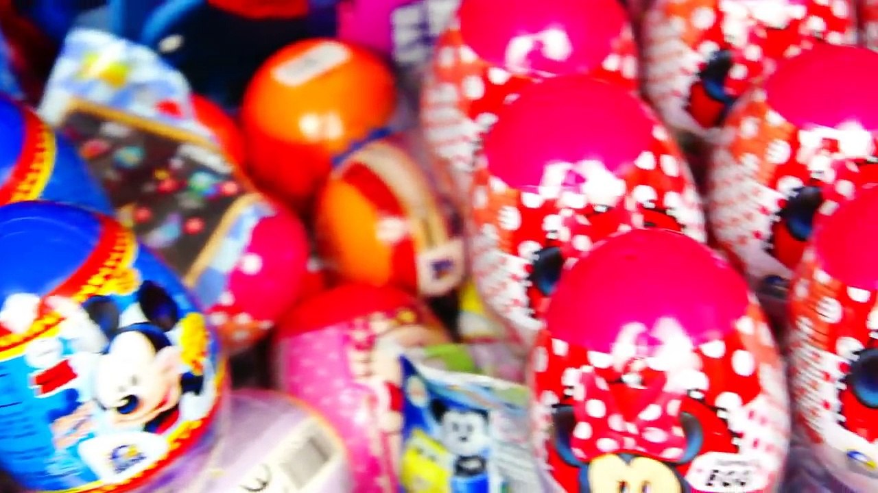 Mickey Mouse and Minnie Mouse SURPRISE Eggs With Goofy, Daisy, Donald, Pluto and More!
