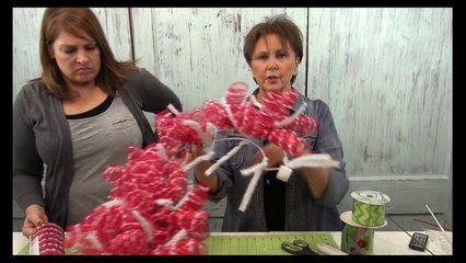 Candy Cane Wreath Tutorial by Trendy Tree