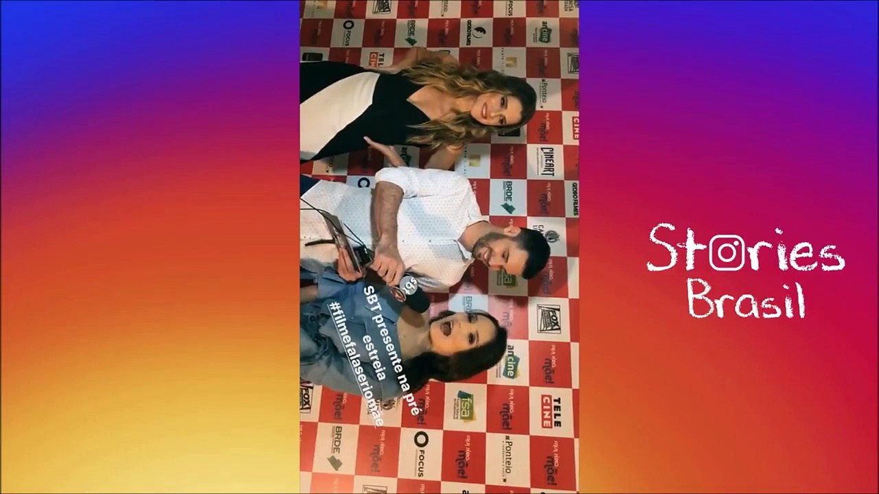 Larissa Manoela assiste filme com os fãs na pré-estreia do seu novo filme "Fala Sério Mãe"