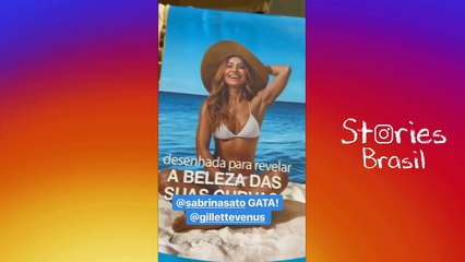 Tata Estaniecki taca perfume no banheiro