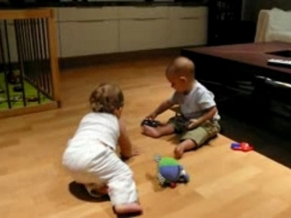 Les bebes betises