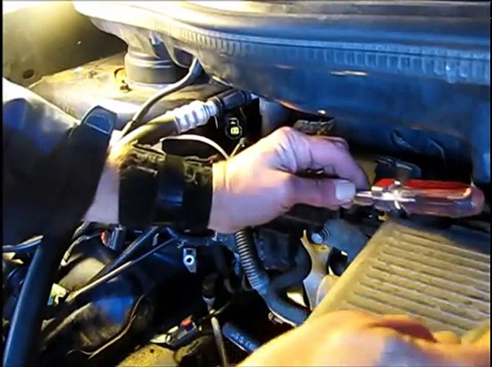 Dodge Caravan 3.0L replacing timing belt, water pump and front seals, part 5: Water pump